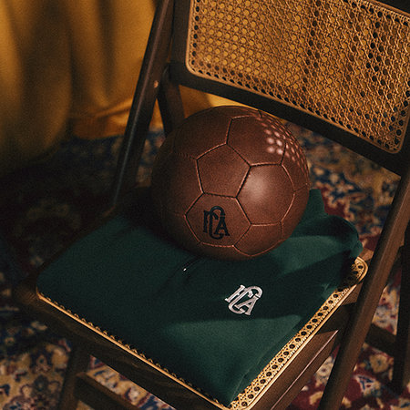 FCA-Retroball