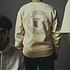 Beiger Sweater mit Fussball Club Schriftzug (2)