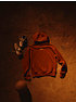 Hoodie liegt im Sand (2)