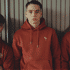 Jugend Spieler trägt den Hoodie (3)