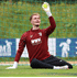 Jugend Spieler trägt den zip Top (2)