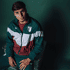 Spieler mit die Track Jacke (2)