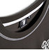 Detailansicht T-Shirt Kragen mit weißen Kontrastnähten  (5)