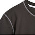 Detailansicht weiße Kontrastnaht auf grauem Shirt (6)