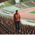Jugend Spieler trägt den Hoodie (4)