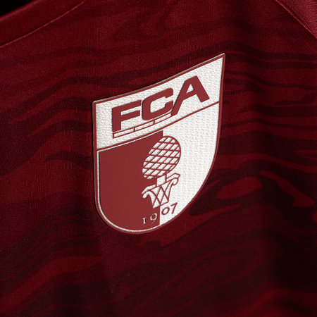 FCA-Trainingsshirt für Kinder 26/27